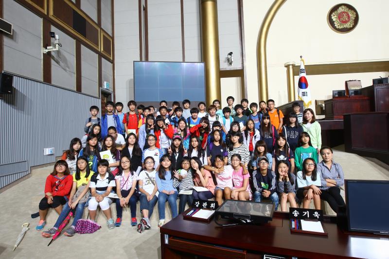 군포 대야초등학교 학생 의회 견학 사진 5