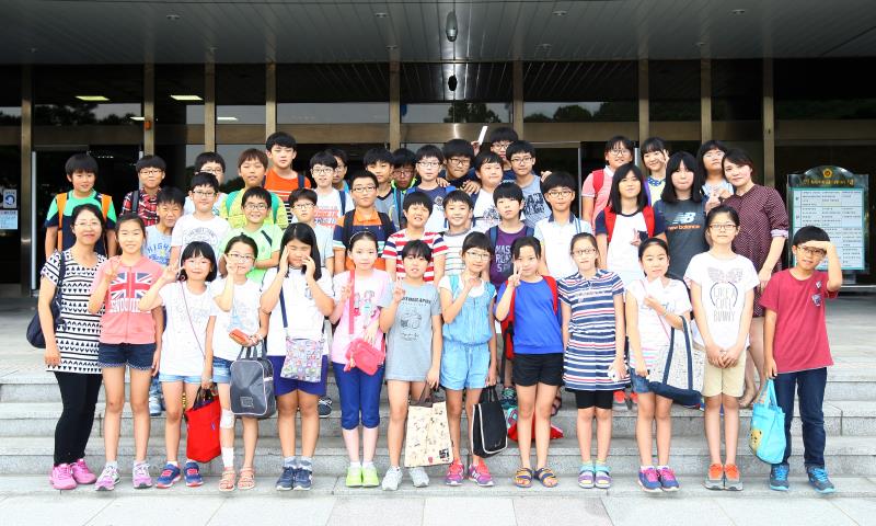 수원 원천초등학교 의회견학 사진 4