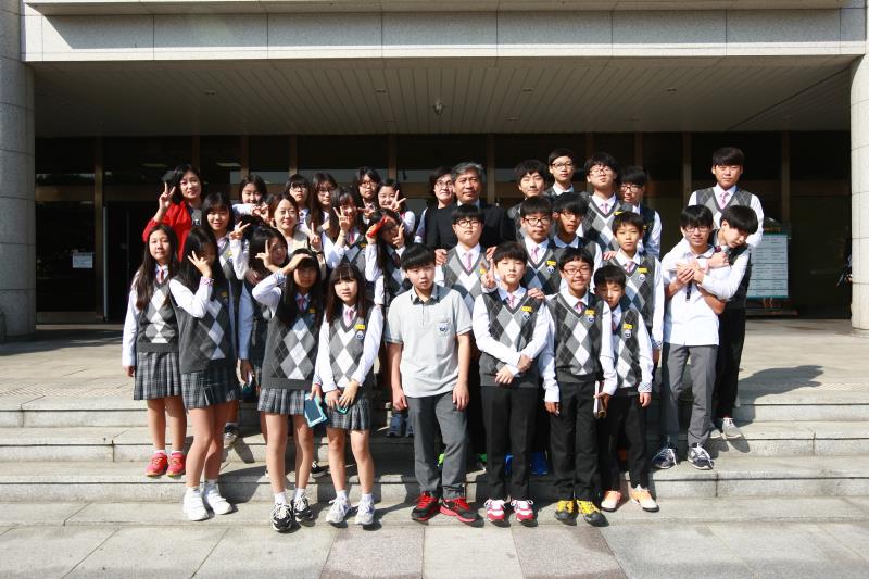 안산 이호중학교 의회 견학 사진 4