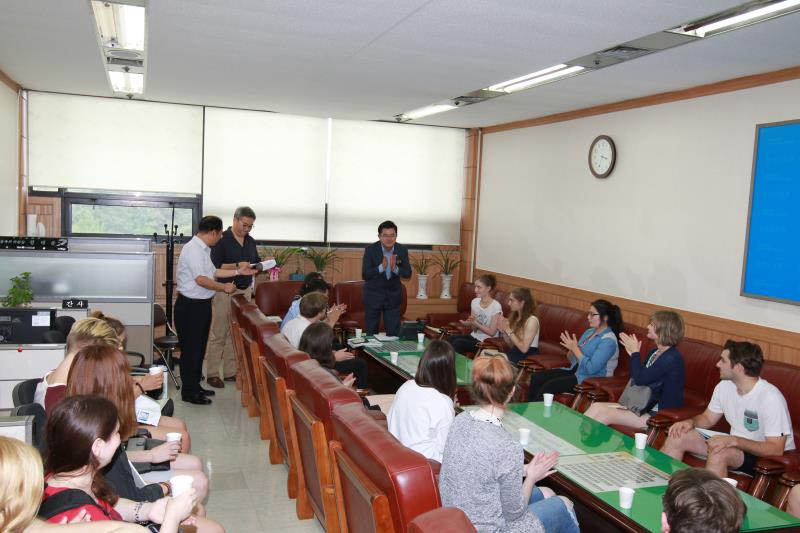 베를린자유대 한국학과 학생방문단 도의회 방문 사진 7