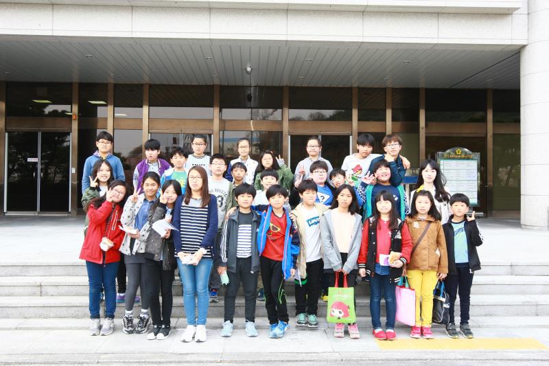 수원초등학교 학생 의회 견학 사진 5