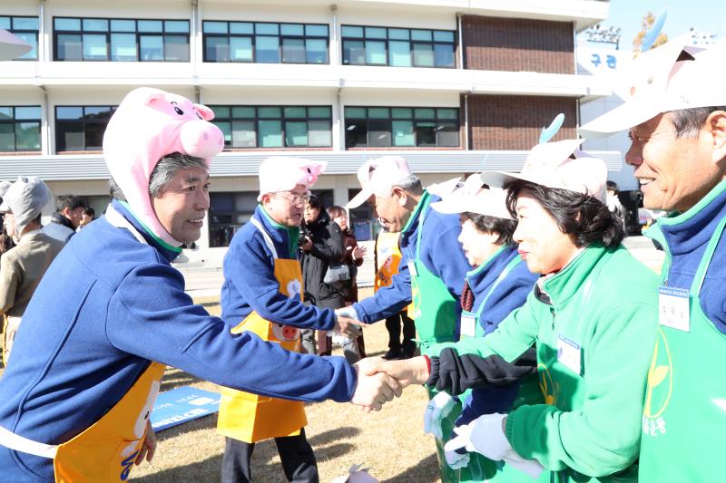 경기도 새마을회 김장나누기 및 한돈 소비촉진 행사_8