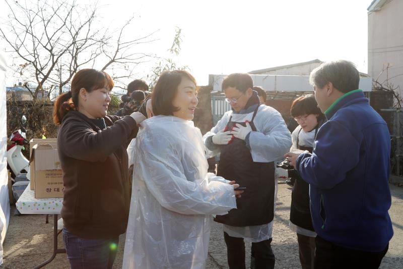 경기도의회 사랑의 연탄나눔 봉사 (수원)_10