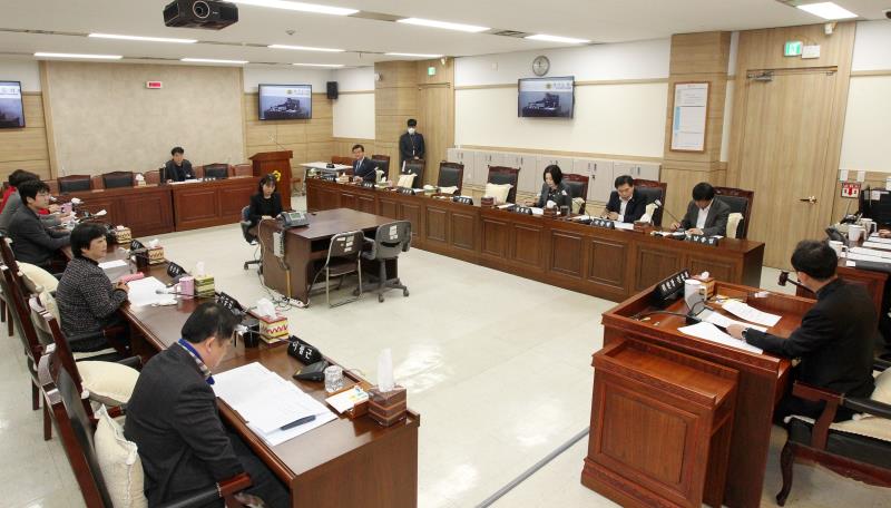 제341회 임시회 폐회중 제2차 의회운영위원회_10