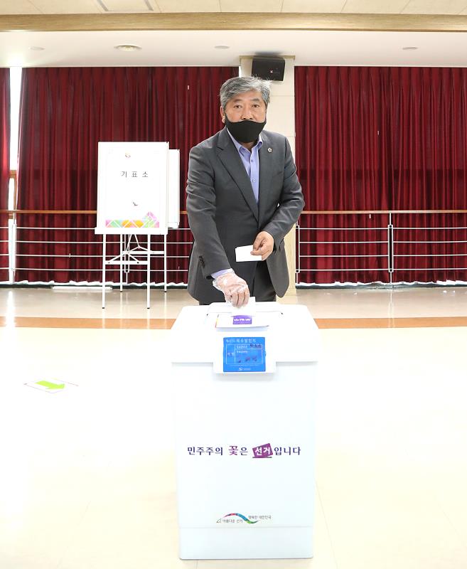 송한준 의장 제21대 총선 사전투표