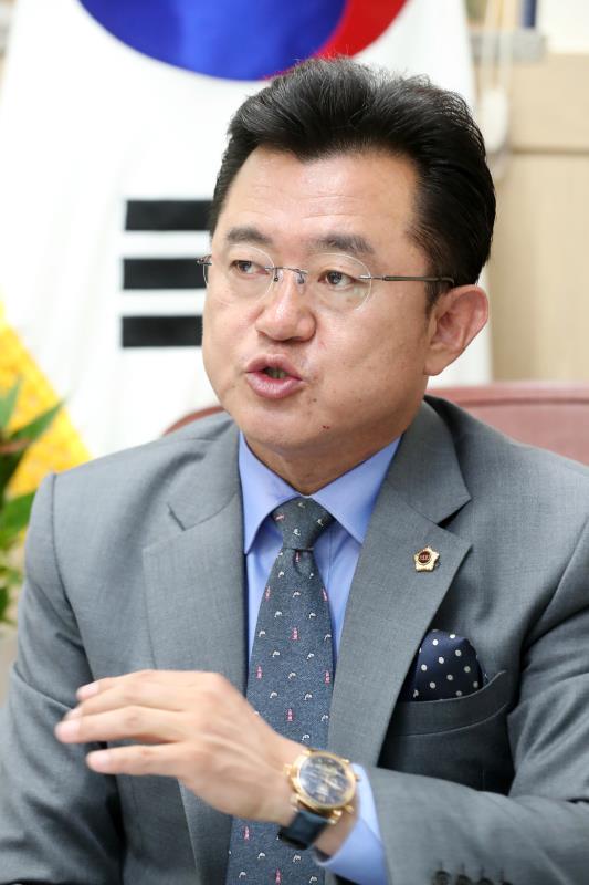 후반기 교섭단체 대표의원 후보 박근철 의원  인터뷰_5