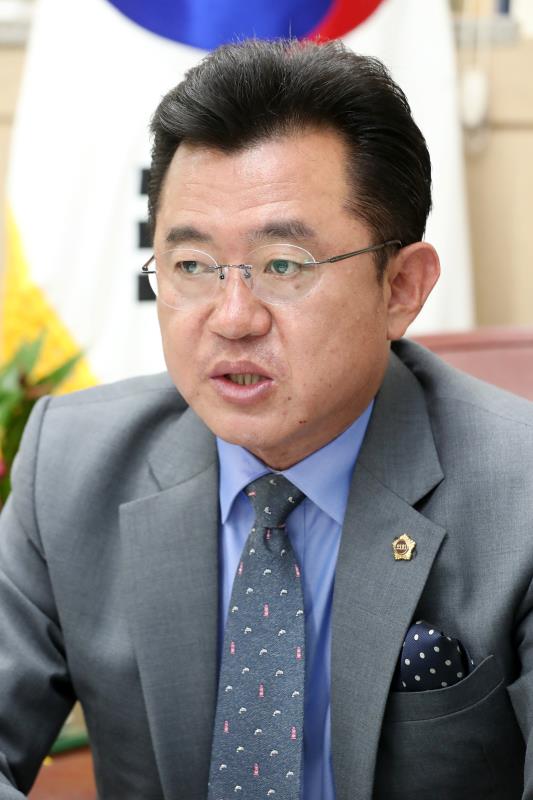 후반기 교섭단체 대표의원 후보 박근철 의원  인터뷰_7