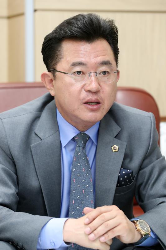 후반기 교섭단체 대표의원 후보 박근철 의원  인터뷰_10