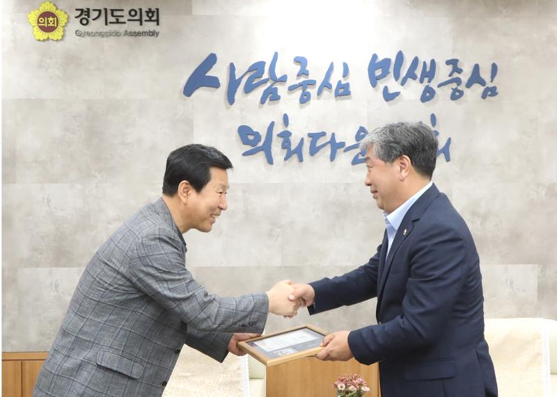 의원 입법활동 지원 유공자 표창_9