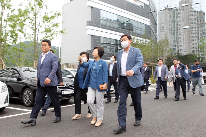 도시환경위원회 경기도 보건환경연구원 신청사 현장방문_8