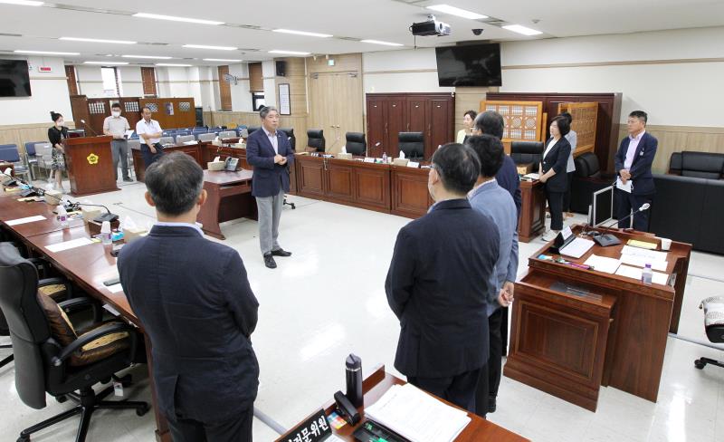 경기도의회 예산정책위원회 회의_10