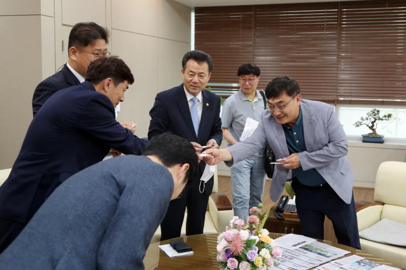 교섭단체 더불어민주당 대표단 도내 언론사 방문_5