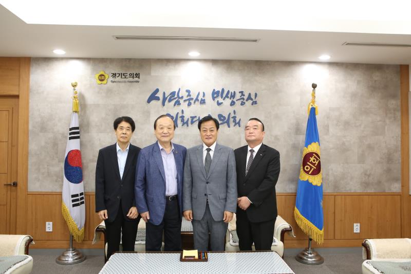 장현국 의장 지인 유용근님 접견_2
