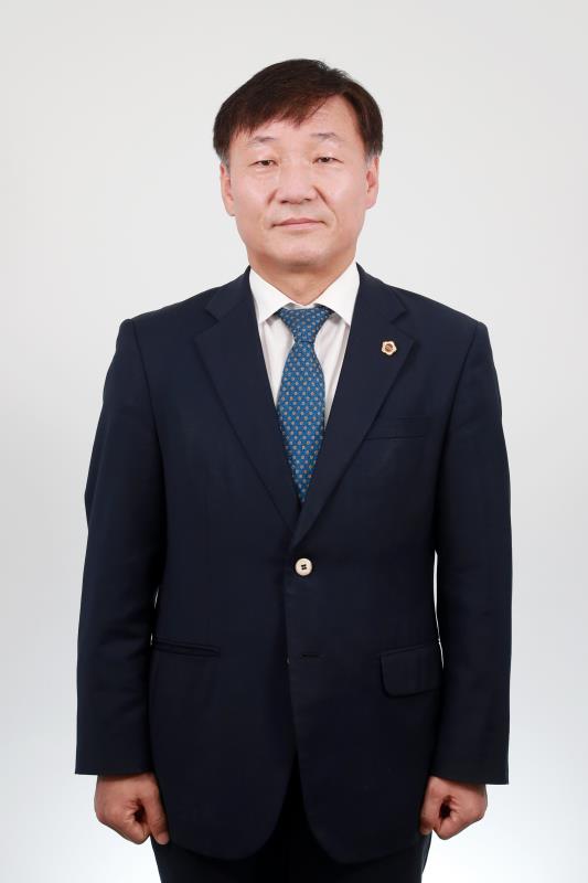 교육행정위원회 남종섭 위원장 프로필 촬영_2