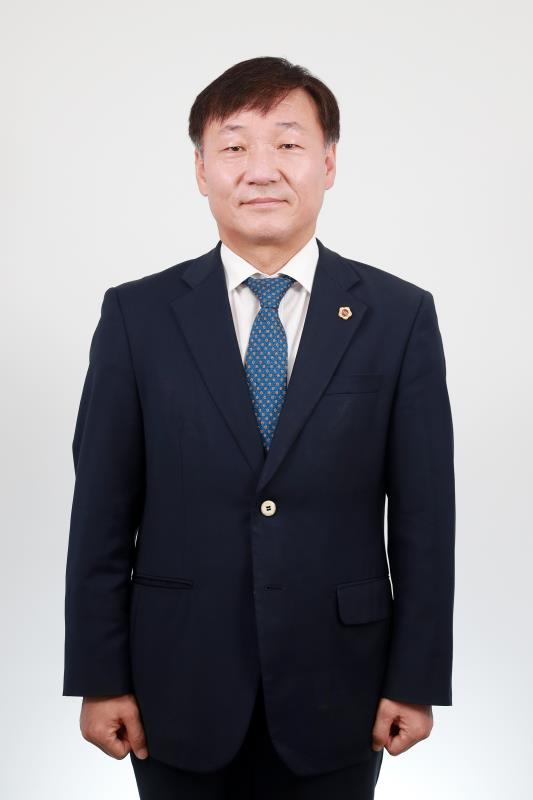 교육행정위원회 남종섭 위원장 프로필 촬영_3