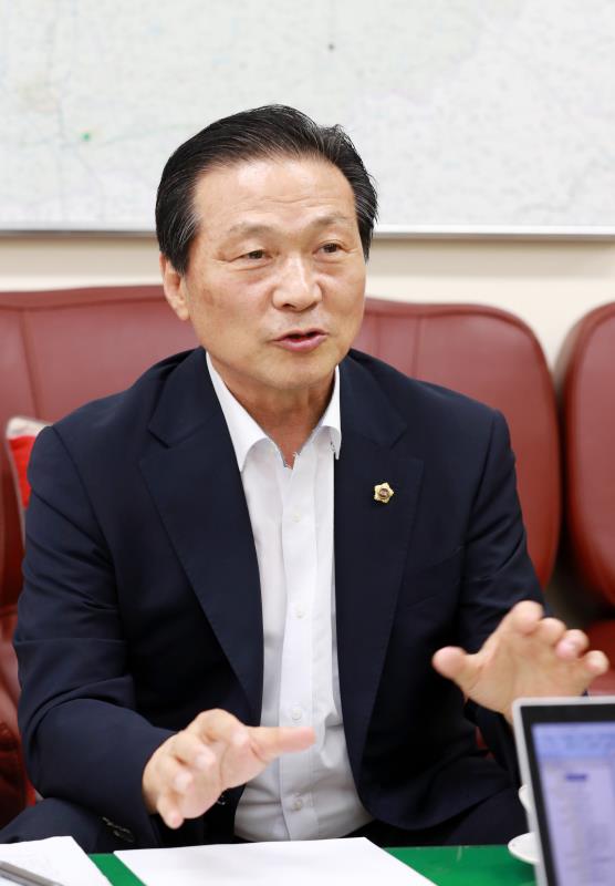 건설교통위원회 김명원 위원장 인터뷰_3