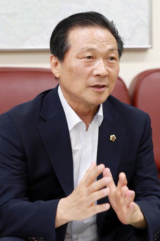 건설교통위원회 김명원 위원장 인터뷰_6