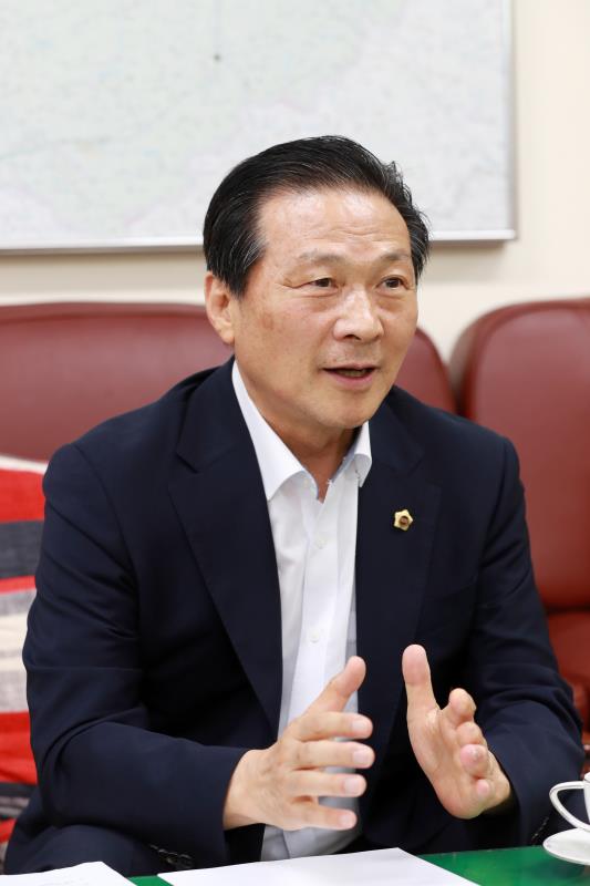 건설교통위원회 김명원 위원장 인터뷰_7