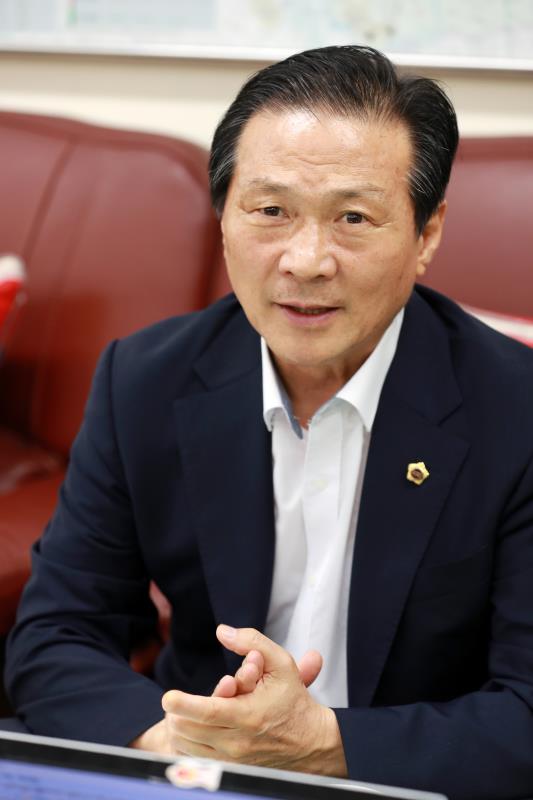 건설교통위원회 김명원 위원장 인터뷰_8