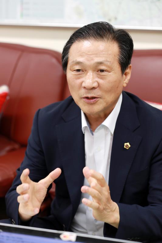 건설교통위원회 김명원 위원장 인터뷰