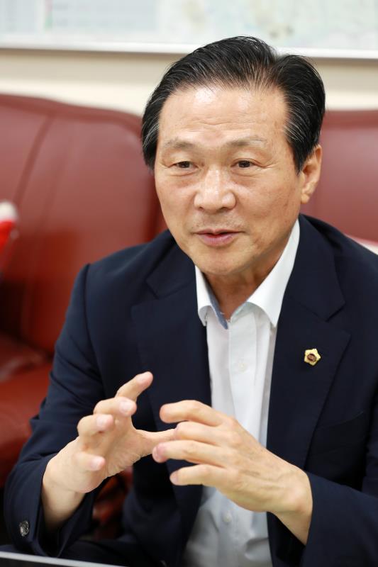 건설교통위원회 김명원 위원장 인터뷰_10