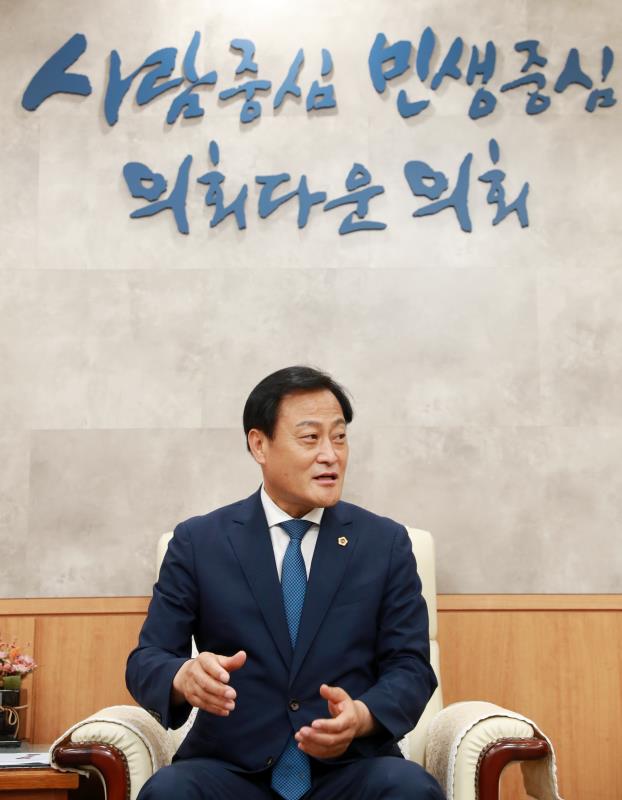 장현국 의장 인터뷰_10