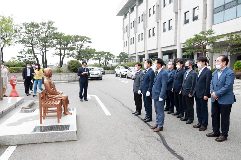 일본군 위안부 피해자 기림의 날 헌화_2