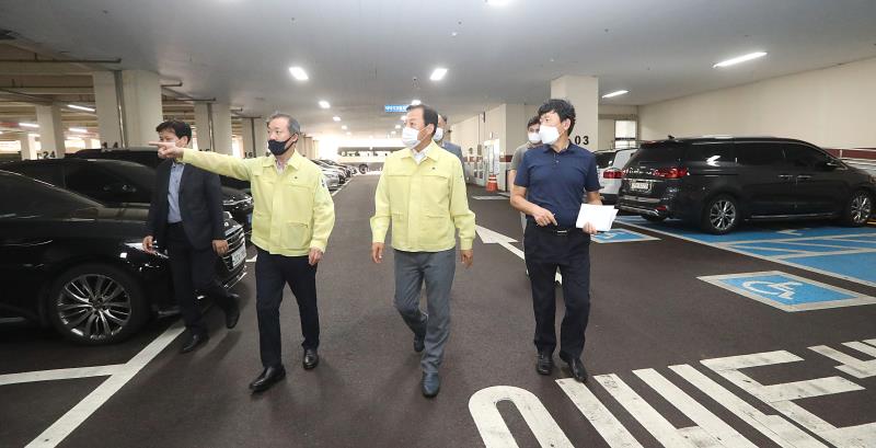 장현국 의장 태풍 바비 대비 의회 청사 시설물 점검_8