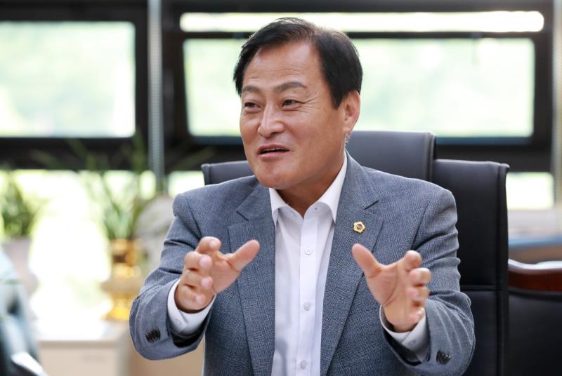 장현국 의장 월간 지방자치 인터뷰_4