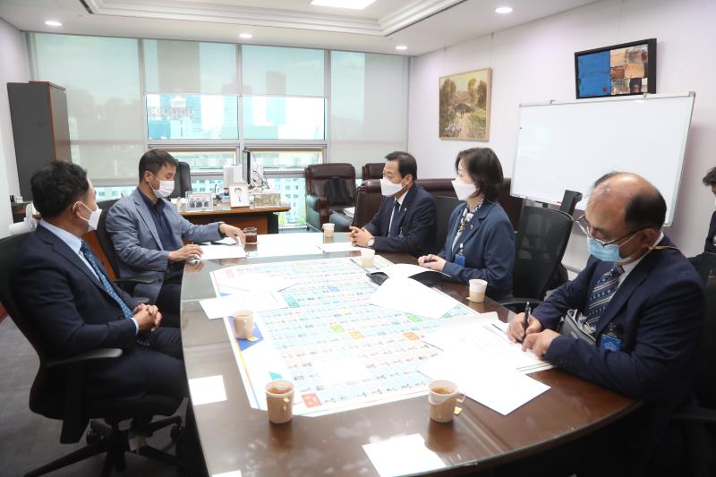 장현국의장, 진용복, 문경희 부의장 한병도 국회의원 사무실 방문_7