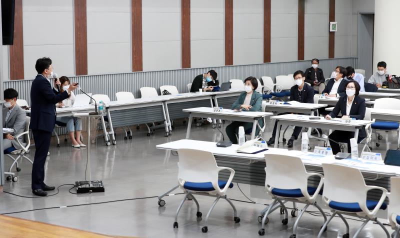 지방의회 교섭단체 활성화 방안에 관한 정책토론회_9