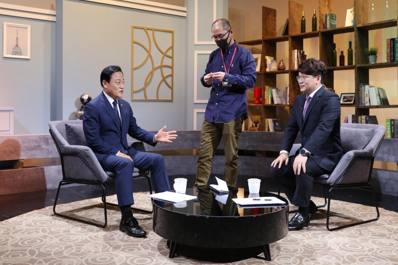 장현국 의장 의정돋보기 촬영 스케치_6
