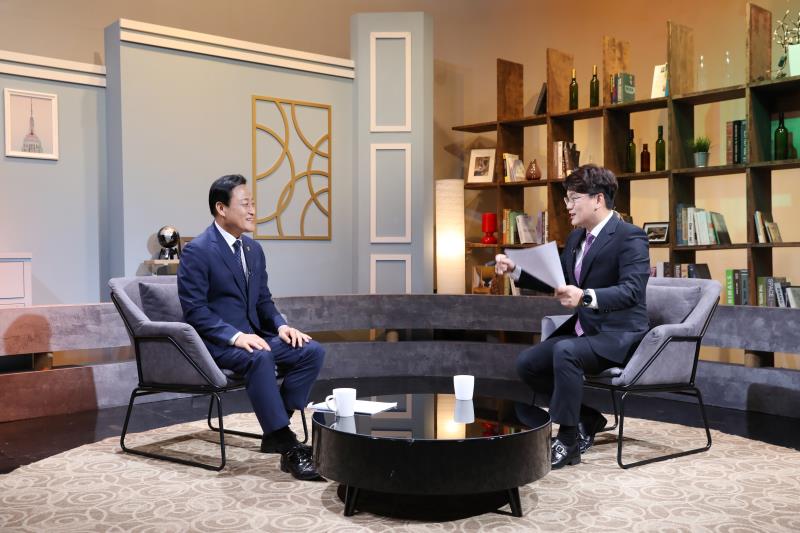 장현국 의장 의정돋보기 촬영 스케치_8