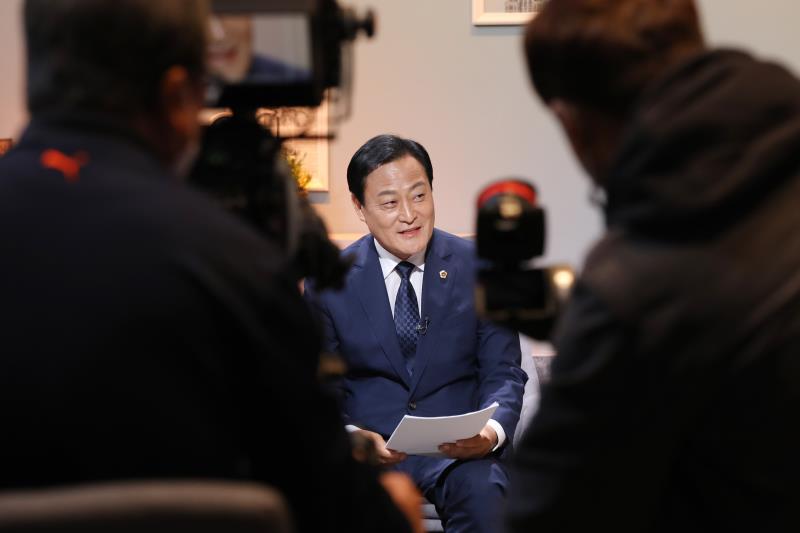 장현국 의장 의정돋보기 촬영 스케치_10