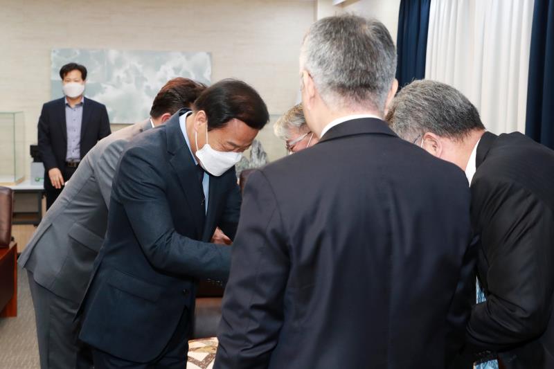 장현국 의장, 박근철 대표의원 2020년 경기도 국정감사장 방문_3