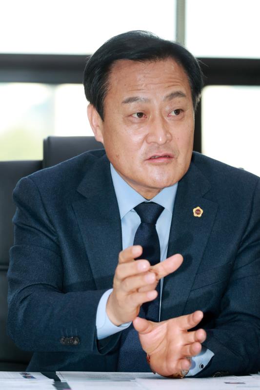 장현국 의장 파이낸셜뉴스 인터뷰_5