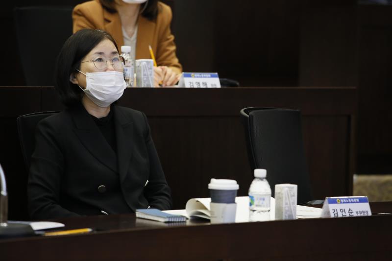 경제노동위원회 차세대융합기술연구원 현장방문 및 경기도시장상권진흥원 현장 정담회_7