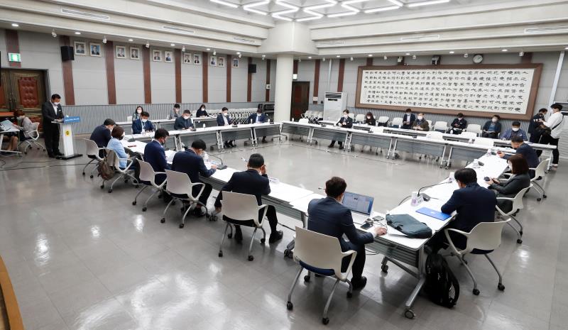 경기도의회 더불어민주당 제4차 기본소득특별위원회 회의_8