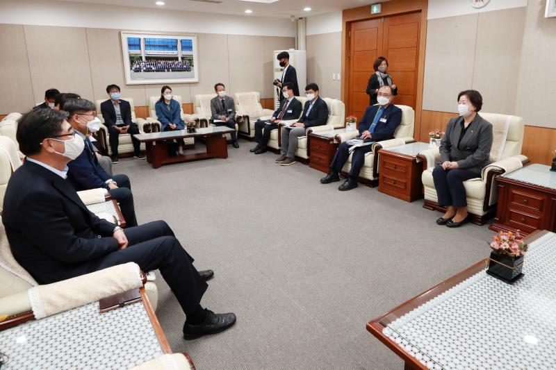 문경희 부의장 경상북도의회 도기욱 부의장 접견_2