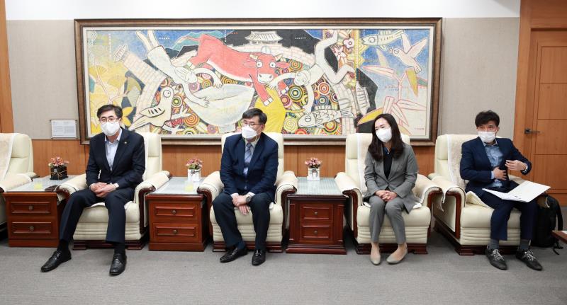 문경희 부의장 경상북도의회 도기욱 부의장 접견_4