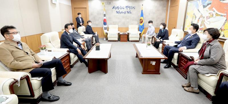 장현국 의장 고영인 국회의원 접견_3