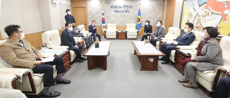 장현국 의장 고영인 국회의원 접견_5