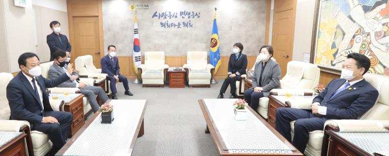 장현국 의장 고영인 국회의원 접견_6