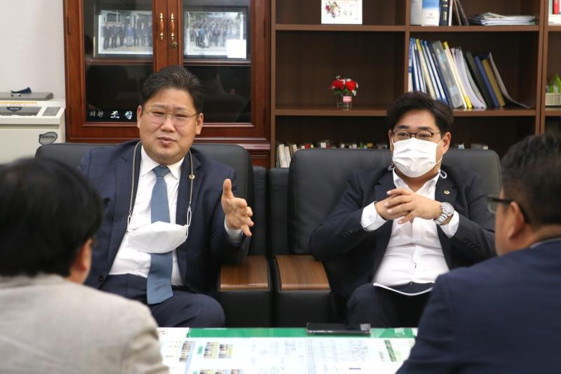 경기도의회 교섭단체 대표단 전국광역의회 방문(부산광역시의회)_5