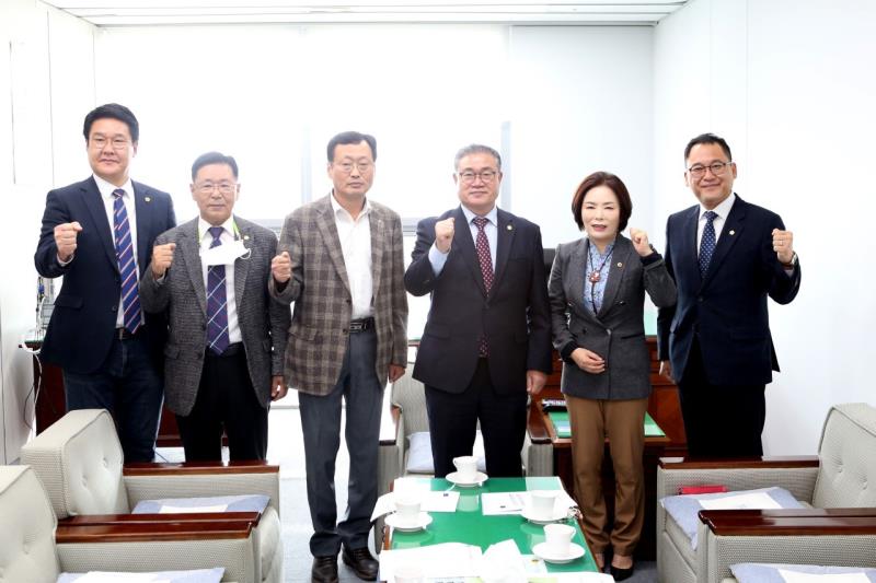 경기도의회 교섭단체 대표단 전국광역의회 방문(충청남도의회)_9