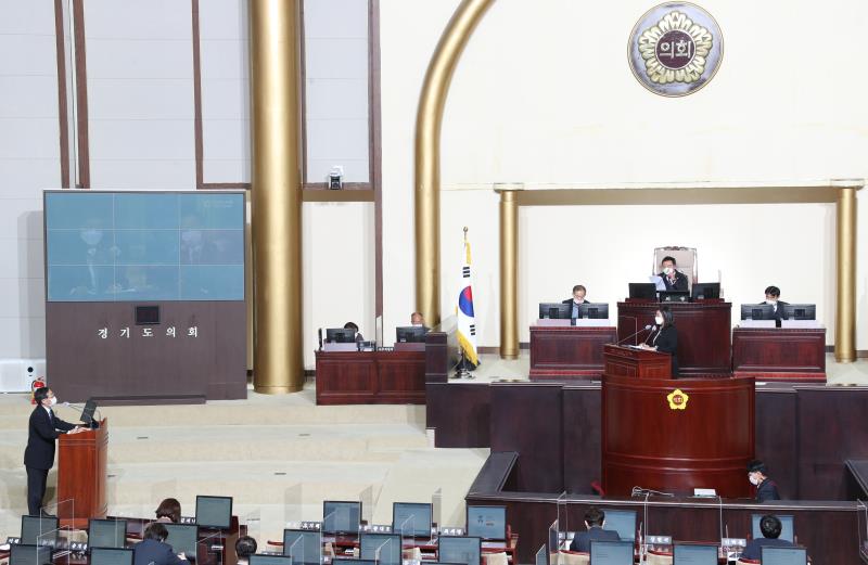 제348회 정례회 2차 본회의(오후)_10