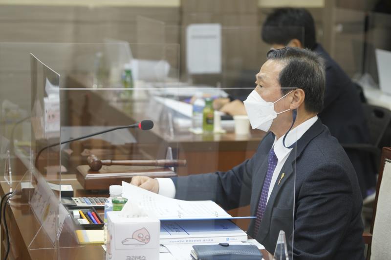 제348회 정례회 건설교통위원회 2020년도 행정사무감사_3