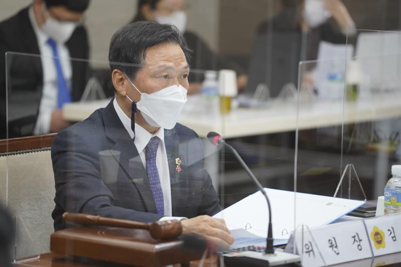 제348회 정례회 건설교통위원회 2020년도 행정사무감사_8