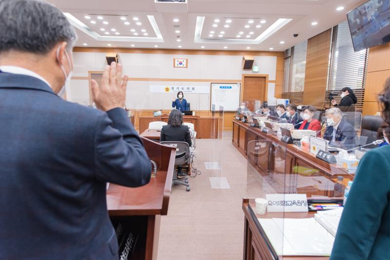 제348회 정례회 교육기획위원회 2020년도 행정사무감사_8