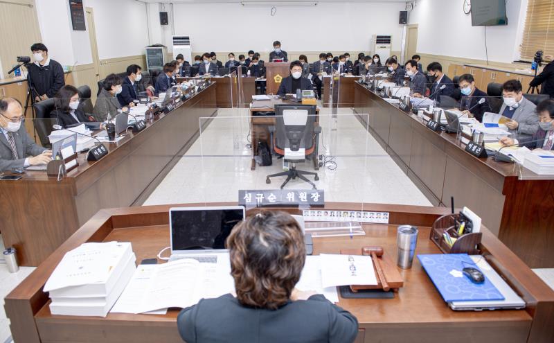 제348회 정례회 기획재정위원회 2020년도 행정사무감사_9